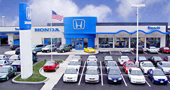 What does American Honda Finance do?